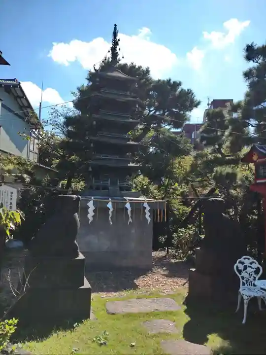 五方山熊野神社の塔