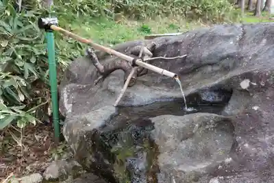 白幡八幡神社の手水舎