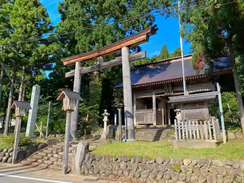 鳥海山大物忌神社蕨岡口ノ宮の鳥居