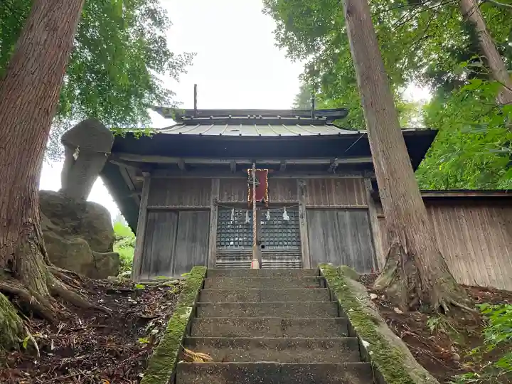 御嶽神社の本殿・本堂