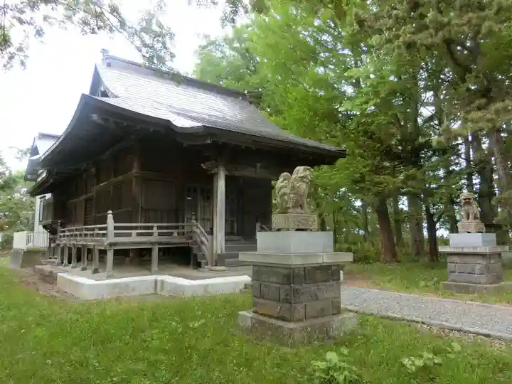 砺波神社の本殿・本堂