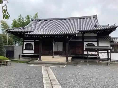 圓照寺の本殿・本堂