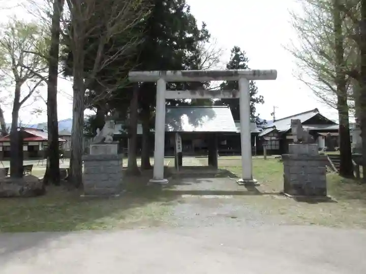 諏訪護国神社のその他建物