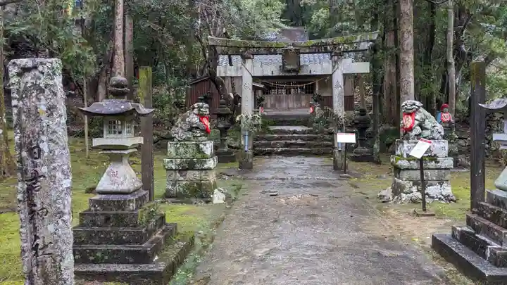 日吉神社(竹林寺境内摂社)の鳥居
