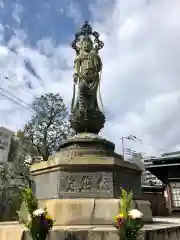 大円寺の像