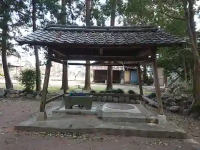 若宮八幡神社の手水舎