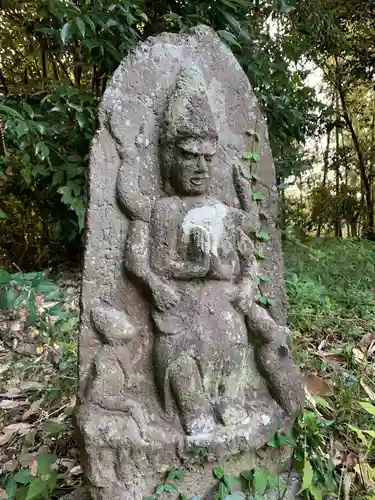 八幡神社の仏像