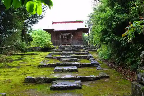 劔神社の本殿