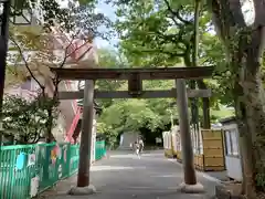 東郷神社の鳥居