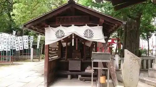 神明社の末社・摂社