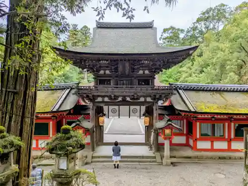 石上神宮の山門・神門