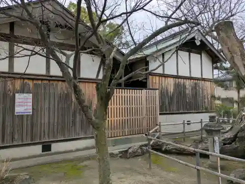 八幡大神宮の{uncategorized: "未分類", other: "その他", undefined: "問題あり", building: "その他建物", grave: "お墓", sacred_gate: "鳥居", guardian: "狛犬", statue: "像", buddha: "仏像", history: "歴史", nature: "自然", garden: "庭園", animal: "動物", pagoda: "塔", temizu: "手水舎", mountain_gate: "山門・神門", sanctuary: "本殿・本堂", subordinate: "末社・摂社", art: "芸術", scenery: "景色", jizo: "地蔵", ema: "絵馬", goshuin: "御朱印", omikuji: "おみくじ", items: "授与品その他", amulet: "お守り", goshuincho: "御朱印帳", eats: "食事", festival: "お祭り", votive_dance: "神楽", shichigosan: "七五三参", wedding: "結婚式", experience: "体験その他", initially: "初詣", around: "周辺", anti_infection: "感染症対策"}