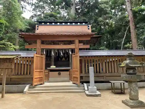 奥宮(鹿島神宮摂社)の山門・神門