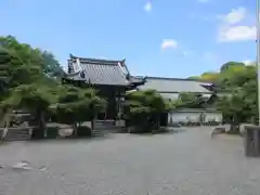 穴太寺の建物その他