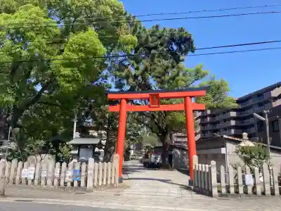 魚崎八幡宮神社の{uncategorized: "未分類", other: "その他", undefined: "問題あり", building: "その他建物", grave: "お墓", sacred_gate: "鳥居", guardian: "狛犬", statue: "像", buddha: "仏像", history: "歴史", nature: "自然", garden: "庭園", animal: "動物", pagoda: "塔", temizu: "手水舎", mountain_gate: "山門・神門", sanctuary: "本殿・本堂", subordinate: "末社・摂社", art: "芸術", scenery: "景色", jizo: "地蔵", ema: "絵馬", goshuin: "御朱印", omikuji: "おみくじ", items: "授与品その他", amulet: "お守り", goshuincho: "御朱印帳", eats: "食事", festival: "お祭り", votive_dance: "神楽", shichigosan: "七五三参", wedding: "結婚式", experience: "体験その他", initially: "初詣", around: "周辺", anti_infection: "感染症対策"}