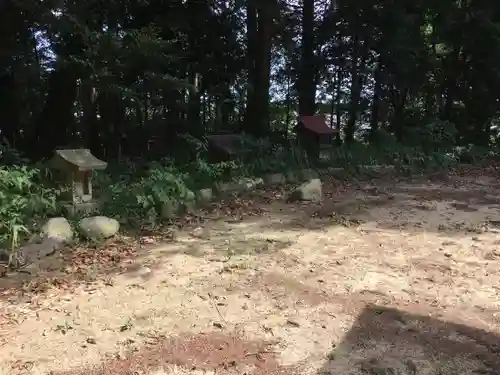 鏡神社の建物その他