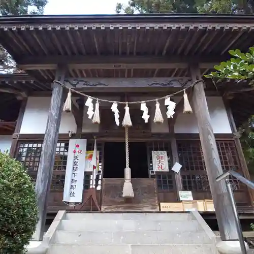 三峯神社の本殿・本堂