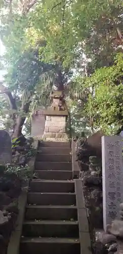 柳原稲荷神社の末社・摂社