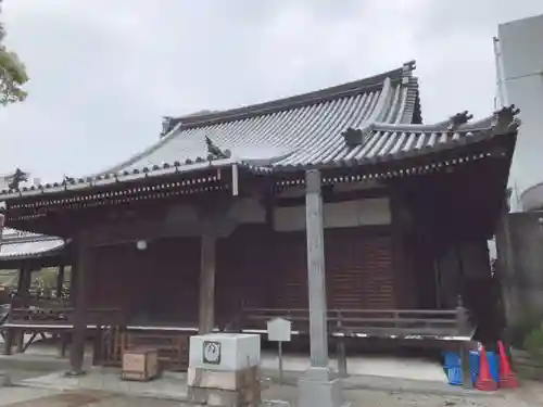 本興寺の本殿・本堂