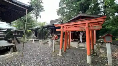 飯開神社の末社・摂社