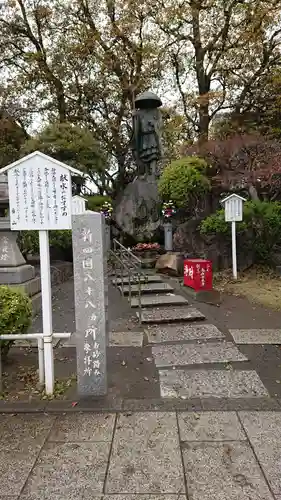 川崎大師（平間寺）の像