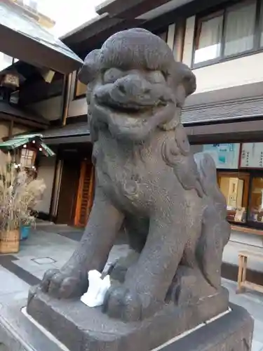 芝大神宮の狛犬