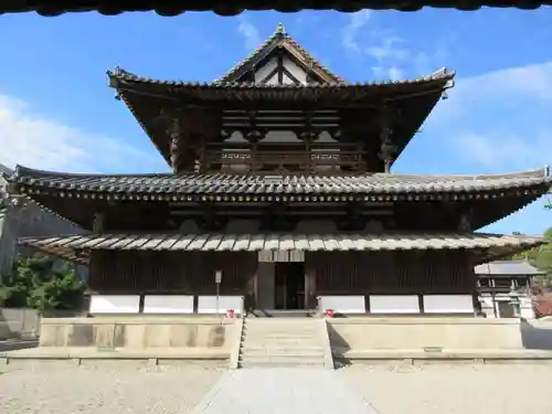 法隆寺の本殿