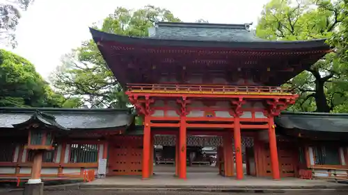 武蔵一宮氷川神社の山門・神門