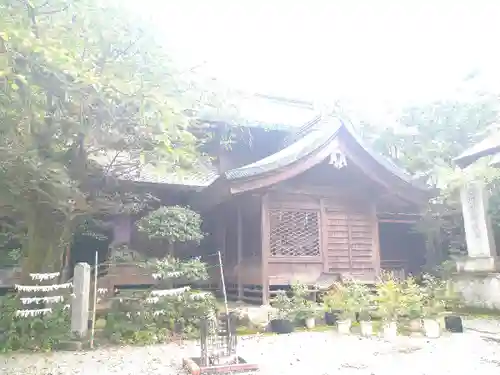 石立八幡宮の本殿・本堂