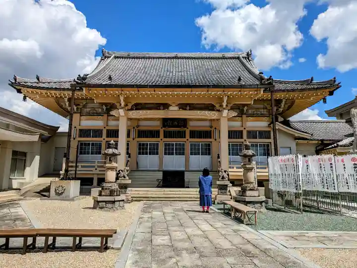 法輪寺の本殿・本堂