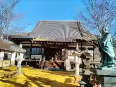 遠照寺の本殿