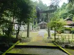 新嶽大神の鳥居