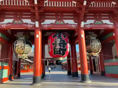 浅草寺の山門・神門