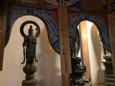 成身院　百体観音堂（さざえ堂）(埼玉県)