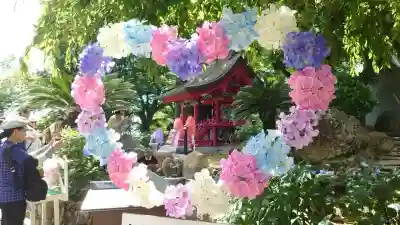 楽法寺(雨引観音)の{uncategorized: "未分類", other: "その他", undefined: "問題あり", building: "その他建物", grave: "お墓", sacred_gate: "鳥居", guardian: "狛犬", statue: "像", buddha: "仏像", history: "歴史", nature: "自然", garden: "庭園", animal: "動物", pagoda: "塔", temizu: "手水舎", mountain_gate: "山門・神門", sanctuary: "本殿・本堂", subordinate: "末社・摂社", art: "芸術", scenery: "景色", jizo: "地蔵", ema: "絵馬", goshuin: "御朱印", omikuji: "おみくじ", items: "授与品その他", amulet: "お守り", goshuincho: "御朱印帳", eats: "食事", festival: "お祭り", votive_dance: "神楽", shichigosan: "七五三参", wedding: "結婚式", experience: "体験その他", initially: "初詣", around: "周辺", anti_infection: "感染症対策"}