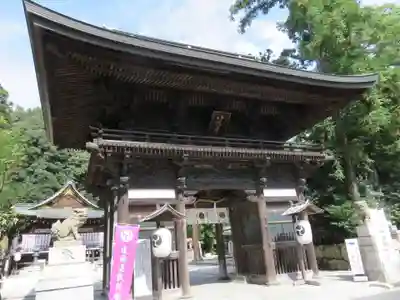 日牟禮八幡宮の山門・神門