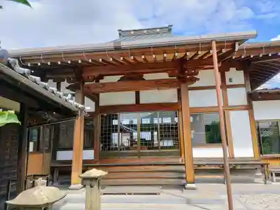 泉龍寺の本殿・本堂