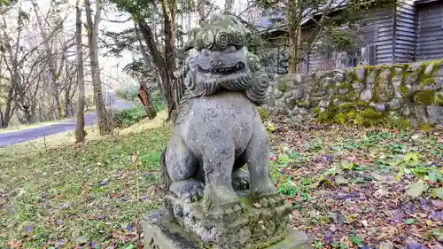 旭山稲荷金刀比羅神社の狛犬