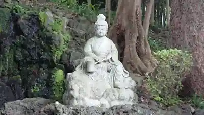 永明寺の像