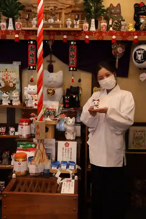 長崎尾曲がり猫神社の本殿・本堂