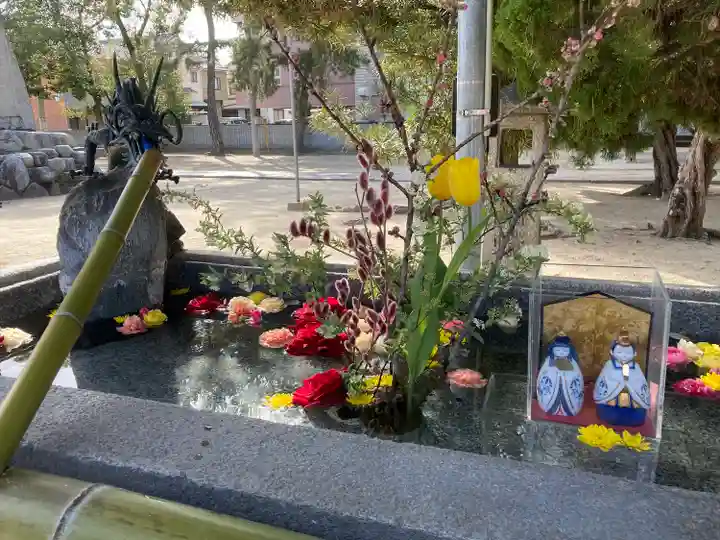 三津厳島神社の手水舎