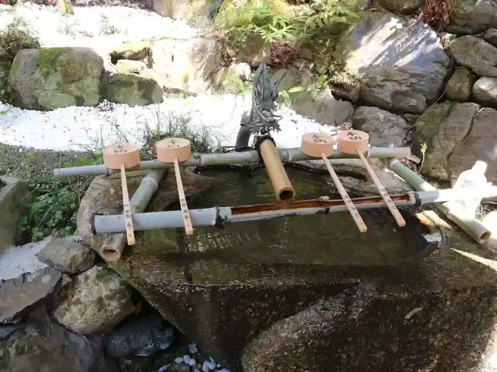 山科聖天 雙林院(双林院) の手水舎