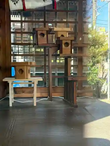 珠賀美神社の{uncategorized: "未分類", other: "その他", undefined: "問題あり", building: "その他建物", grave: "お墓", sacred_gate: "鳥居", guardian: "狛犬", statue: "像", buddha: "仏像", history: "歴史", nature: "自然", garden: "庭園", animal: "動物", pagoda: "塔", temizu: "手水舎", mountain_gate: "山門・神門", sanctuary: "本殿・本堂", subordinate: "末社・摂社", art: "芸術", scenery: "景色", jizo: "地蔵", ema: "絵馬", goshuin: "御朱印", omikuji: "おみくじ", items: "授与品その他", amulet: "お守り", goshuincho: "御朱印帳", eats: "食事", festival: "お祭り", votive_dance: "神楽", shichigosan: "七五三参", wedding: "結婚式", experience: "体験その他", initially: "初詣", around: "周辺", anti_infection: "感染症対策"}