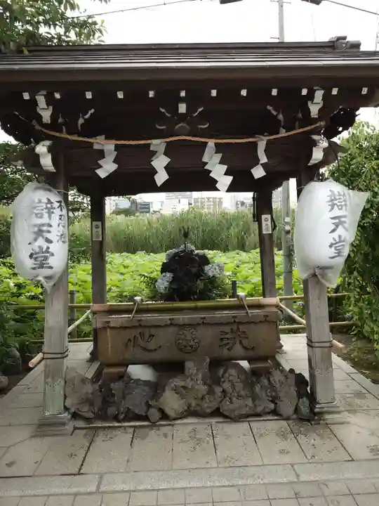 寛永寺不忍池弁天堂の手水舎