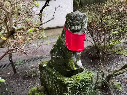 駒形神社（箱根神社摂社）の狛犬