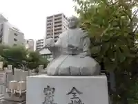 吉祥寺の像