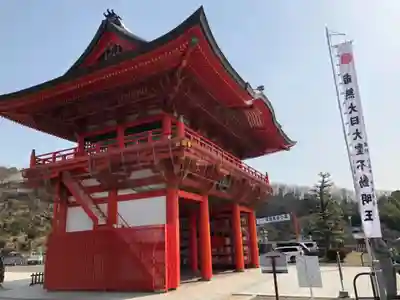 成田山名古屋別院大聖寺(犬山成田山)の山門・神門