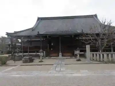 西大寺の本殿・本堂