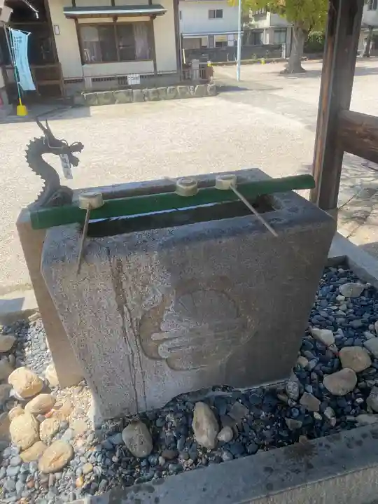 龍造寺八幡宮の手水舎