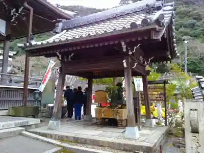 岐阜善光寺の手水舎
